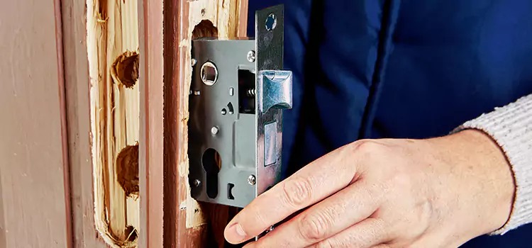 Garage Door Lock Replacement Golden Gate